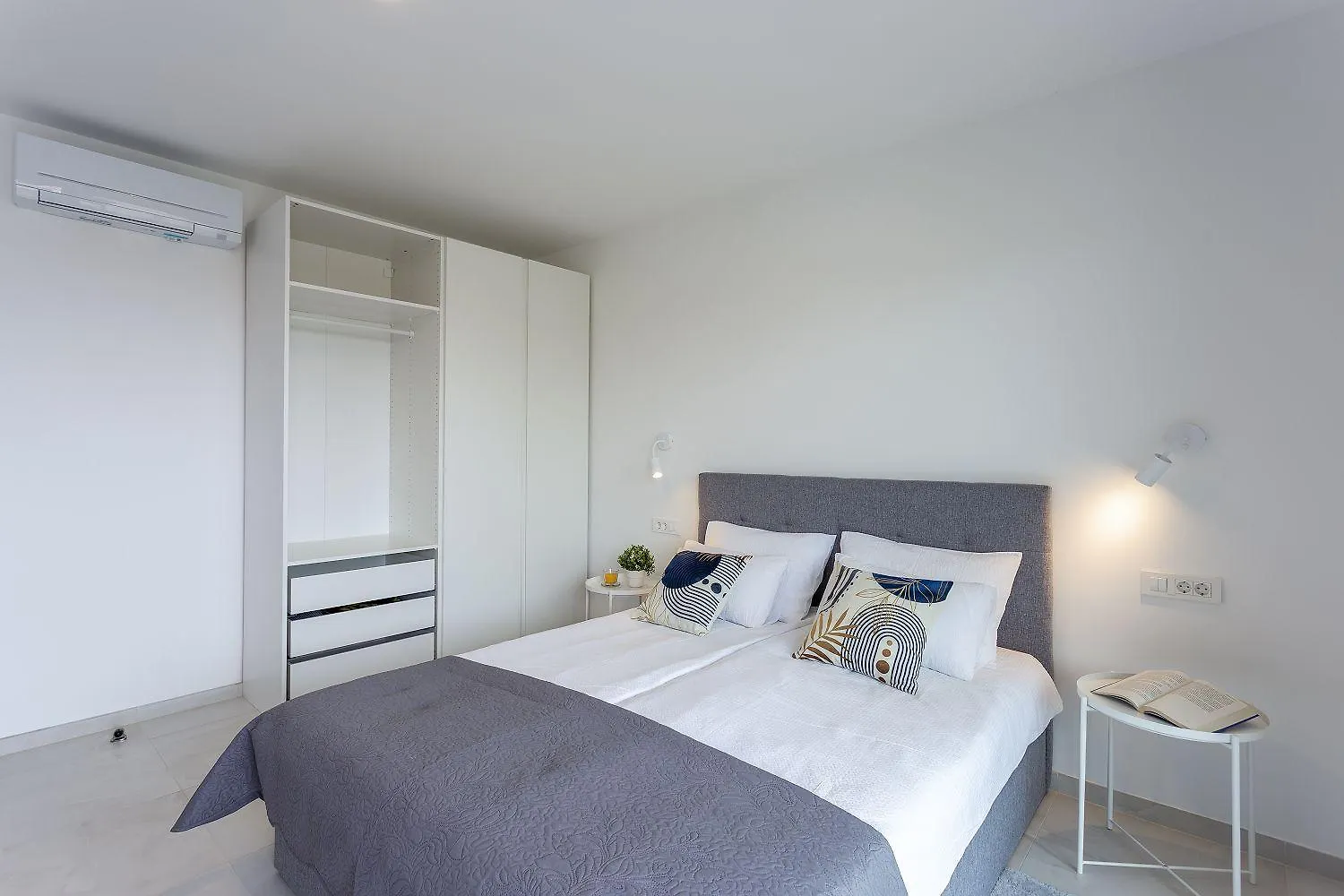 Traumhaftes Apartment Nur 100 Meter Zum Strand Mit Whirlpool, Meerblick, Bbq Medulin